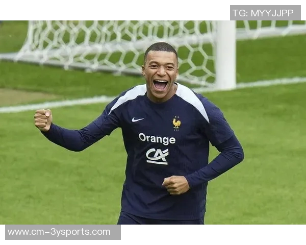 姆巴佩右脚踝再度受伤今日返回皇马缺席对冰岛比赛 姆巴佩右脚踝再度受伤今日返回皇马缺席对冰岛比赛