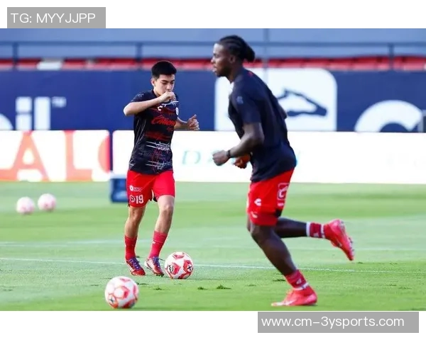 巴萨关注墨西哥16岁天才球员G莫拉已与其经纪人接触 巴萨关注墨西哥16岁天才球员G莫拉已与其经纪人接触