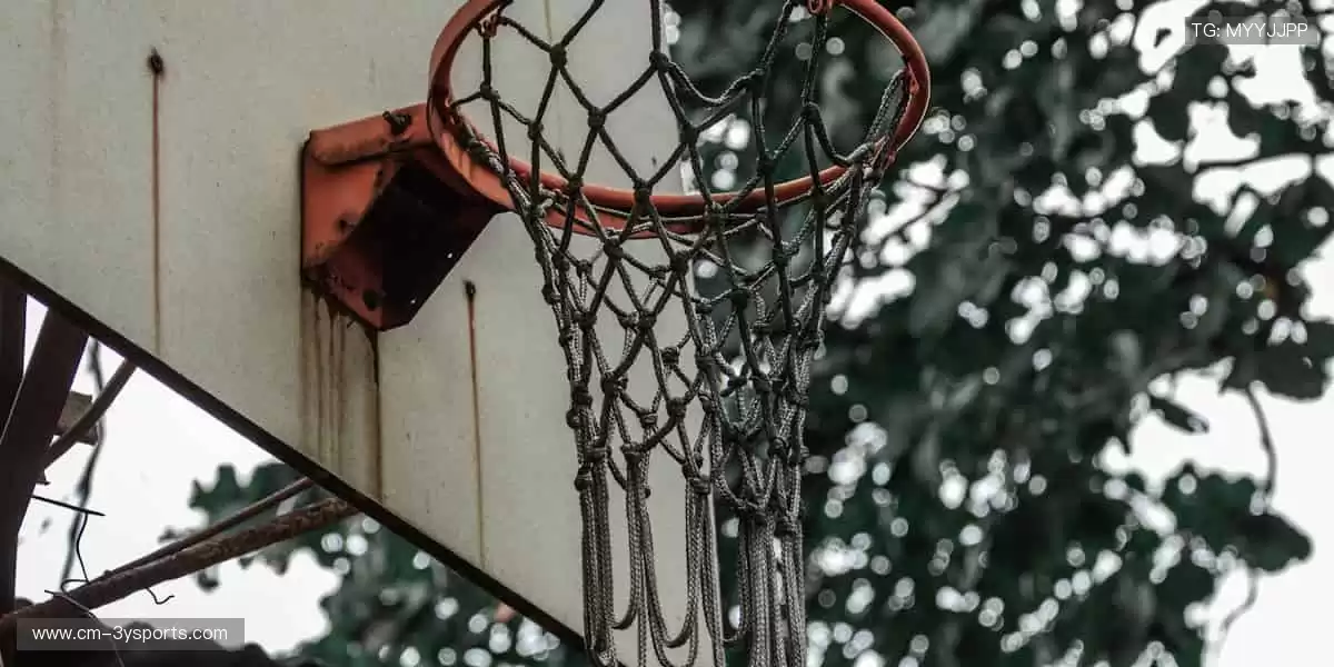 🏀巅峰对决,激情无限!🔥亲临现场,感受心跳加速的体育魅力!